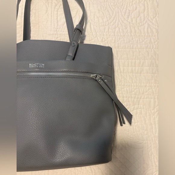 Kenneth Cole Reaction Pebbled Leather Gray Shoulder Bag - Picture 5 of 16
